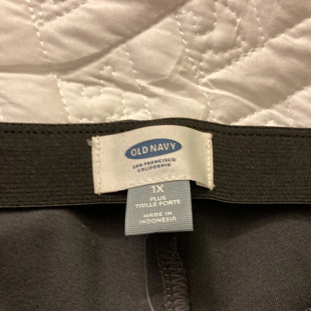 NWT Old Navy jodhpur style pants - gray - Picture 3 of 5